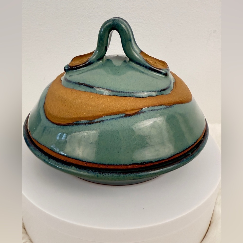 AL KNUTSON Artisan Ceramic Lidded Butter dish Jar - Teal and Tan